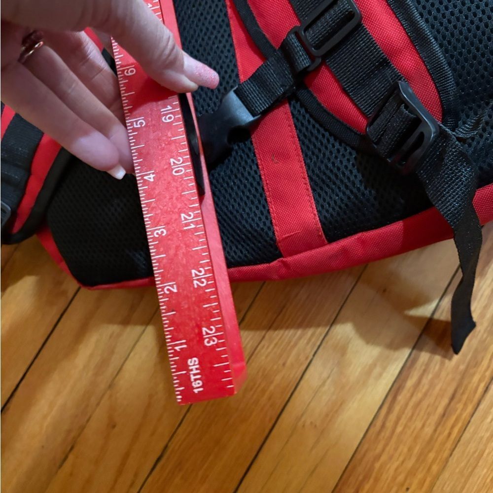 Red Backpack with Graphic Design - Picture 4 of 12